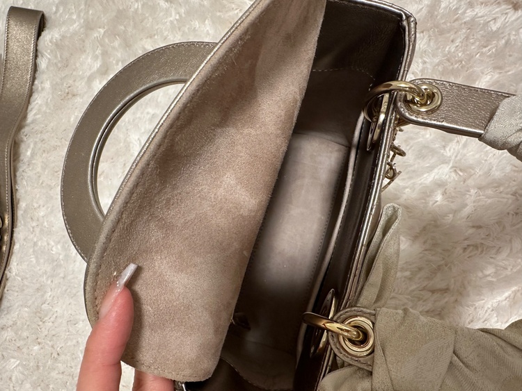 ディオール  （ブランドバッグ）の商品画像 - 査定依頼日：2026年2月15日 - 最高査定価格：400,000円