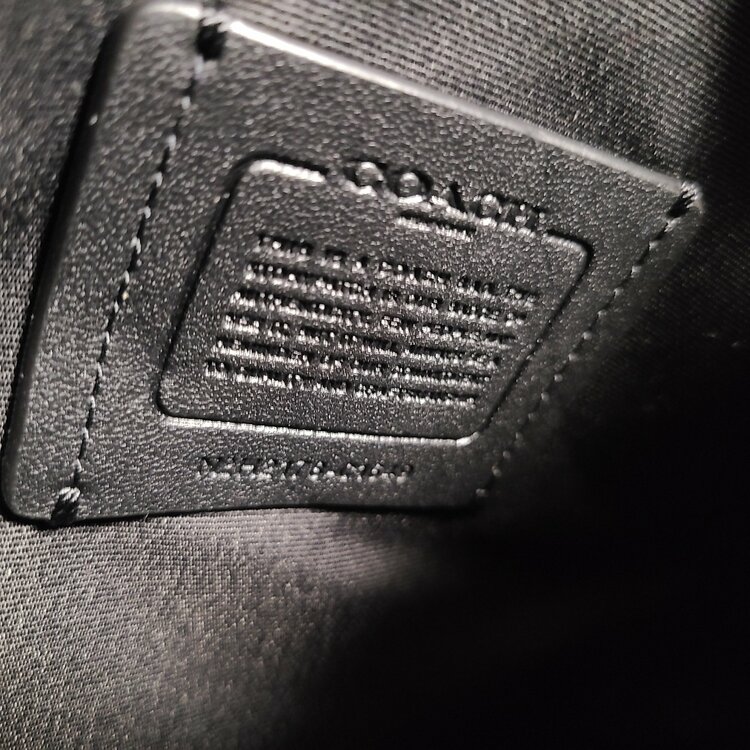 コーチ（ブランドバッグ）の商品画像 - 査定依頼日：2026年2月11日 - 最高査定価格：5,000円