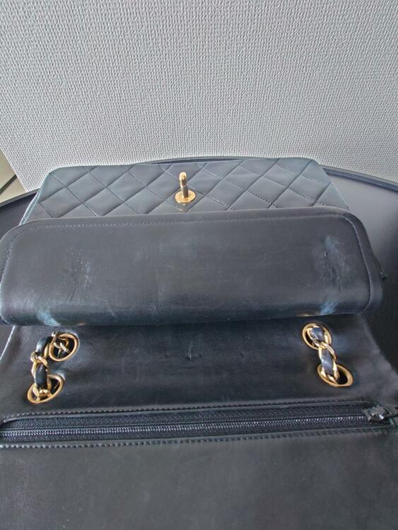 ダブルフラップマトラッセ/型番A01112（ブランドバッグ）の商品画像 - 査定依頼日：2025年7月13日 - 最高査定価格：300,000円