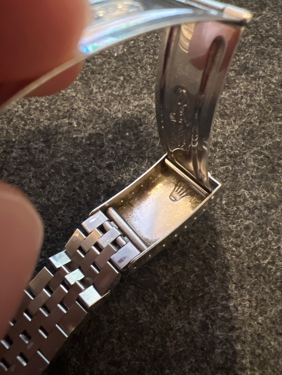 ロレックス デイトジャスト 1623（高級時計）の商品画像 - 査定依頼日：2025年10月30日 - 最高査定価格：960,000円