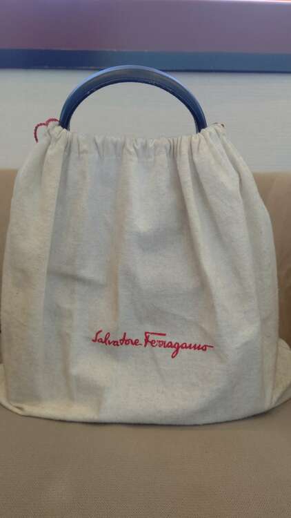 ガンチーニハンドバック（ブランドバッグ）の商品画像 - 査定依頼日：2025年1月31日 - 最高査定価格：30,000円