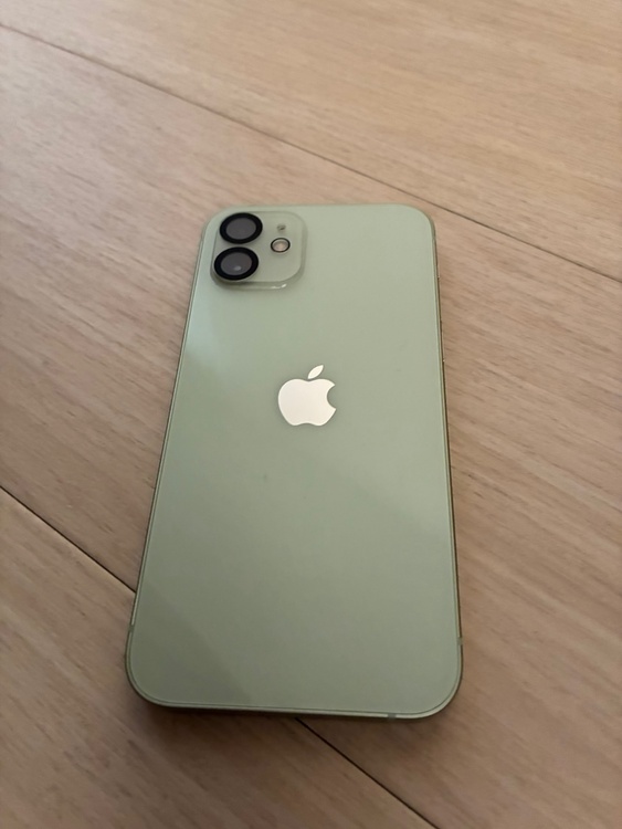 iPhone 12 mini 64GB SIMフリー（スマホ）の商品画像 - 査定依頼日：2026年4月18日 - 最高査定価格：20,000円