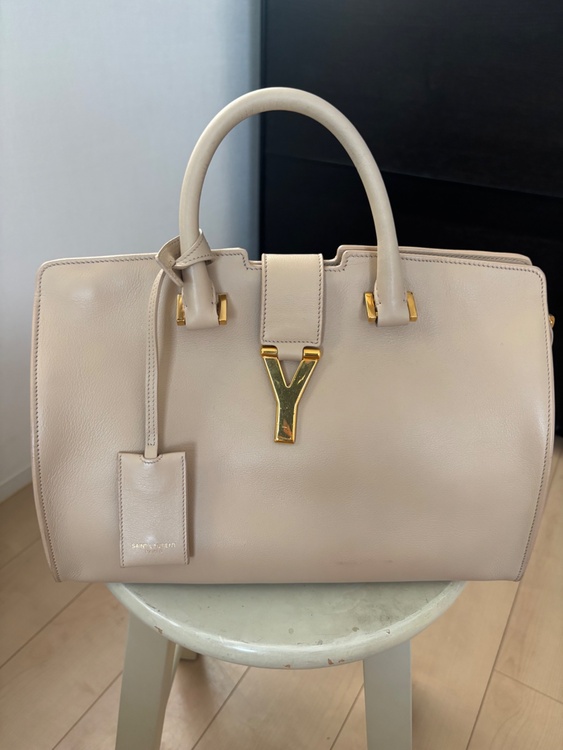 Yラインカバス（ブランドバッグ）の商品画像 - 査定依頼日：2026年6月13日 - 最高査定価格：30,000円