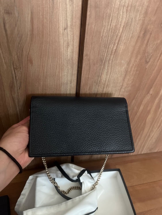 グッチショルダーウォレット（ブランドバッグ）の商品画像 - 査定依頼日：2025年8月1日 - 最高査定価格：83,000円