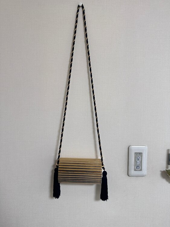 イブサンローラン  （ブランドバッグ）の商品画像 - 査定依頼日：2025年4月1日 - 最高査定価格：75,000円