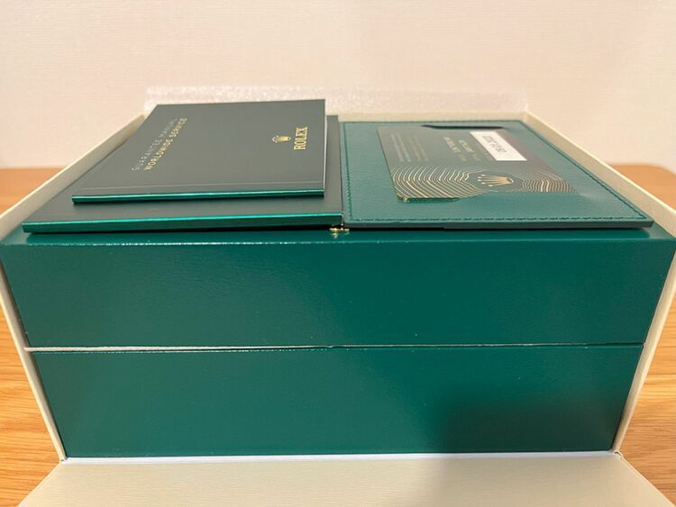 ロレックス　GMTマスター2（高級時計）の商品画像 - 査定依頼日：2025年8月7日 - 最高査定価格：2,400,000円