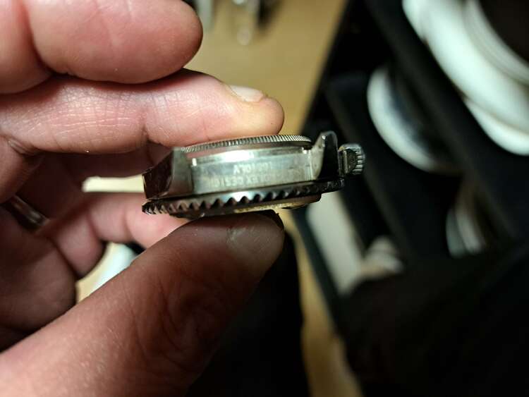 ロレックス サブマリーナー 16610L（高級時計）の商品画像 - 査定依頼日：2025年5月24日 - 最高査定価格：1,400,000円