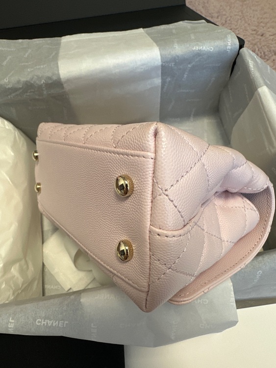 ココハンドル19cm（ブランドバッグ）の商品画像 - 査定依頼日：2025年7月27日 - 最高査定価格：550,000円