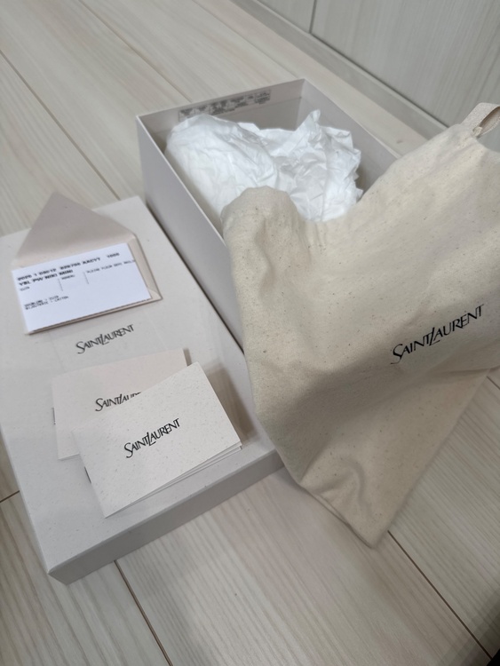 YSL PW NIKI MINI（ブランドバッグ）の商品画像 - 査定依頼日：2026年9月20日 - 最高査定価格：200,000円