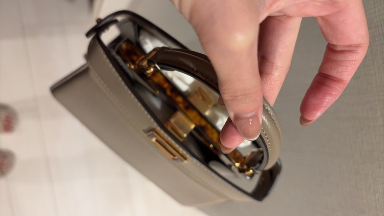 ピーカーブ！（ブランドバッグ）の商品画像 - 査定依頼日：2025年8月28日 - 最高査定価格：60,000円