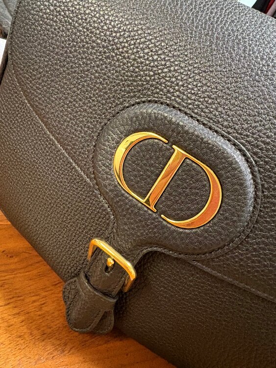 ボディバッグ（ブランドバッグ）の商品画像 - 査定依頼日：2025年5月26日 - 最高査定価格：200,000円