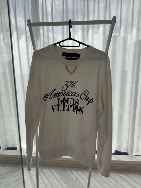 LVトレーナー（古着・ファッション）の商品画像 - 査定依頼日：2026年8月30日 - 最高査定価格：17,000円