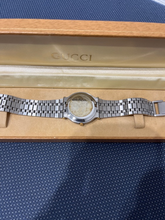 グッチの腕時計（高級時計）の商品画像 - 査定依頼日：2025年9月12日 - 最高査定価格：8,000円