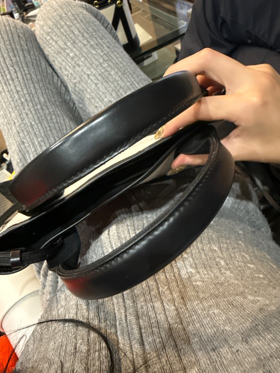 バレンシアガ  （ブランドバッグ）の商品画像 - 査定依頼日：2025年10月14日 - 最高査定価格：60,000円