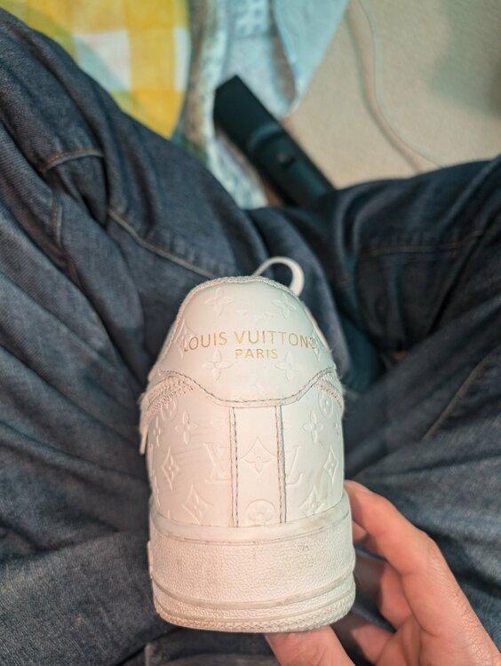 分からない（古着・ファッション）の商品画像 - 査定依頼日：2026年3月16日 - 最高査定価格：100,000円