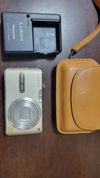 LUMIX（カメラ）の商品画像 - 査定依頼日：2025年5月31日 - 最高査定価格：6,000円