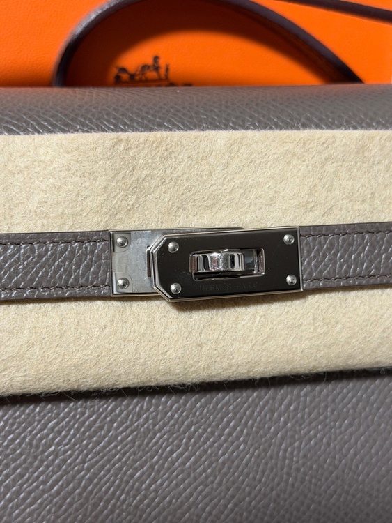 ケリートゥーゴー（ブランド財布・小物）の商品画像 - 査定依頼日：2026年4月4日 - 最高査定価格：500,000円