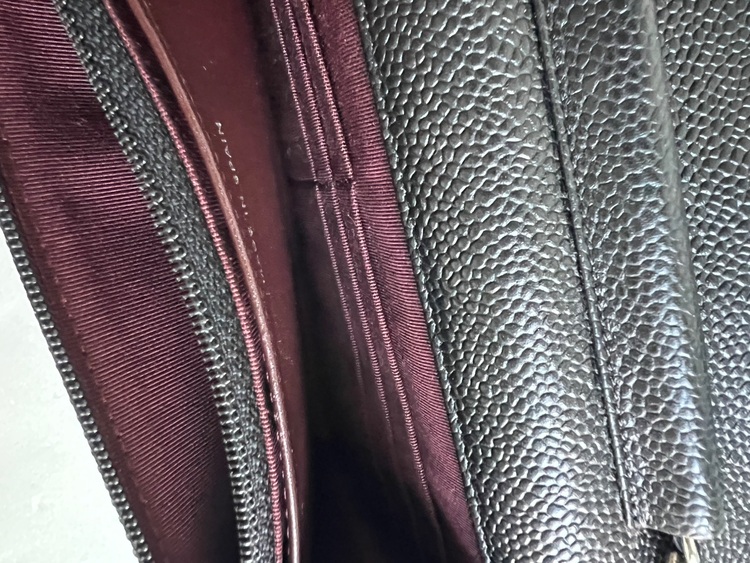 マトラッセル　キャビアスキンチェーンウォレット（ブランドバッグ）の商品画像 - 査定依頼日：2025年10月28日 - 最高査定価格：350,000円