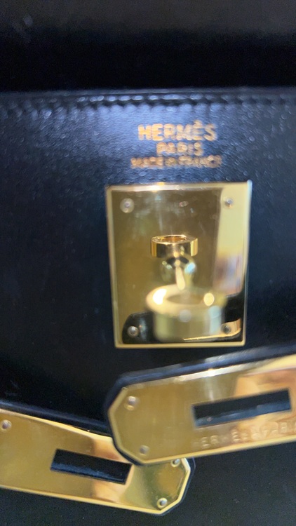 1998年黒32（ブランドバッグ）の商品画像 - 査定依頼日：2025年6月5日 - 最高査定価格：920,000円