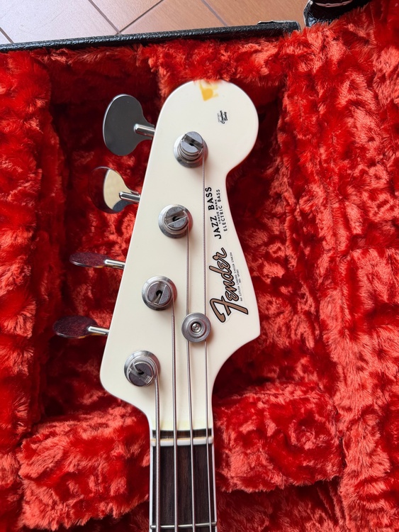 American Vintage II 1966 Jazz Bass 色ホワイト（ピアノ・楽器・PA機材）の商品画像 - 査定依頼日：2026年6月13日 - 最高査定価格：220,000円