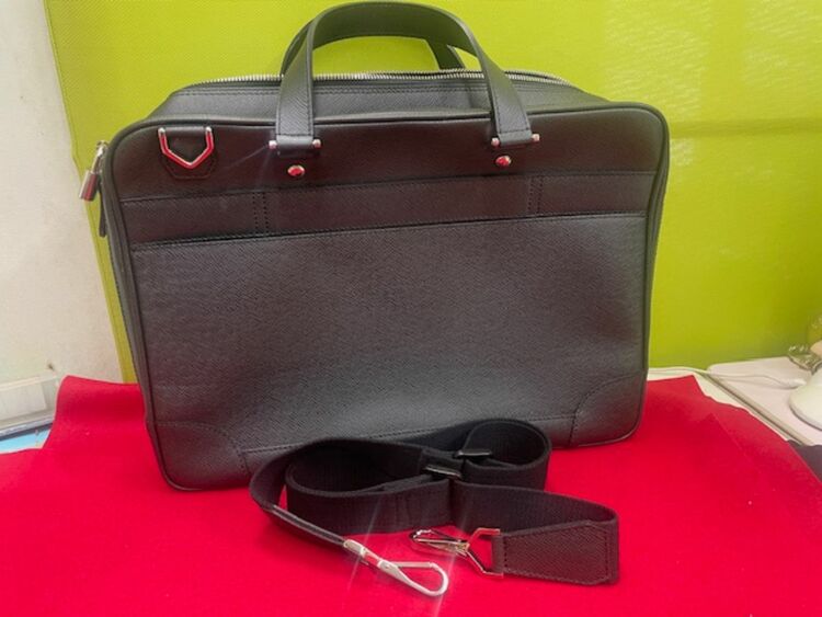 タイガ　アレクサンダーアルドワーズショルダーバッグ（ブランドバッグ）の商品画像 - 査定依頼日：2025年7月22日 - 最高査定価格：850,000円