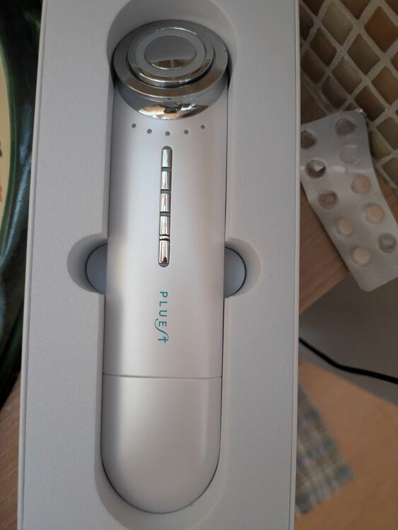 pluest（コスメ・美容・健康器具）の商品画像 - 査定依頼日：2025年8月17日 - 最高査定価格：3,000円