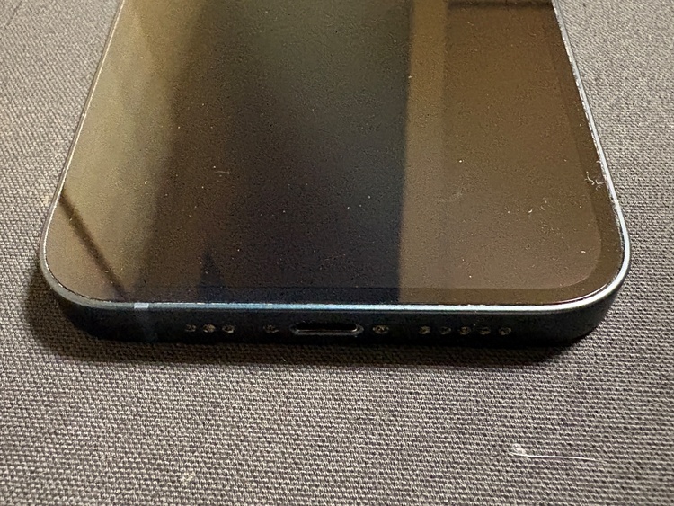 iPhone iPhone 13 128GB Softbank（スマホ）の商品画像 - 査定依頼日：2026年9月20日 - 最高査定価格：31,000円
