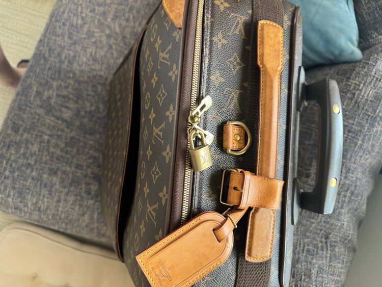 ペガス（ブランドバッグ）の商品画像 - 査定依頼日：2025年5月30日 - 最高査定価格：80,000円