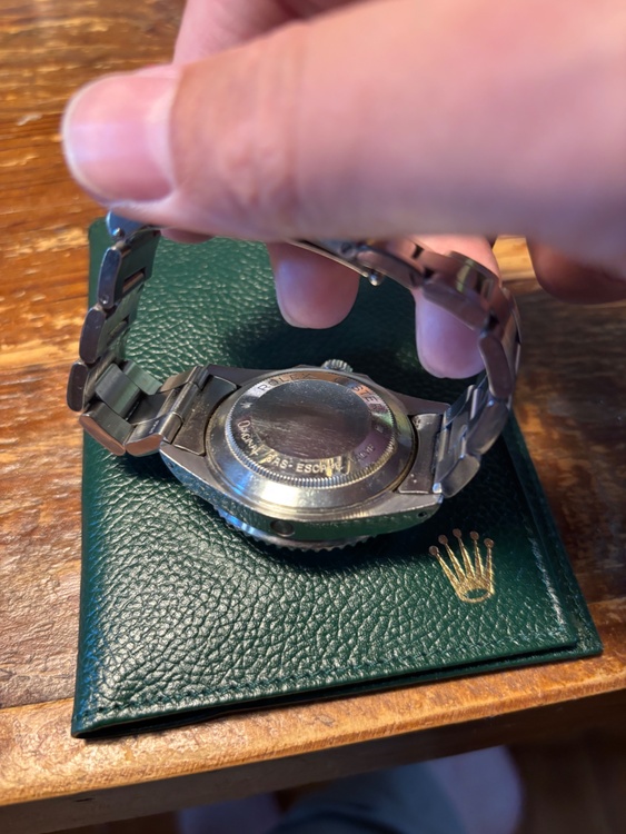 ロレックス シードゥエラー 1660（高級時計）の商品画像 - 査定依頼日：2026年3月12日 - 最高査定価格：1,400,000円