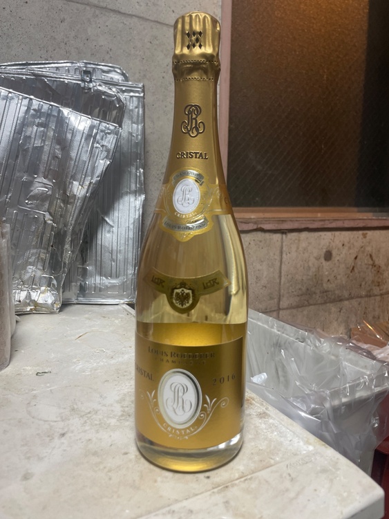 クリスタル（お酒）の商品画像 - 査定依頼日：2026年2月16日 - 最高査定価格：34,000円