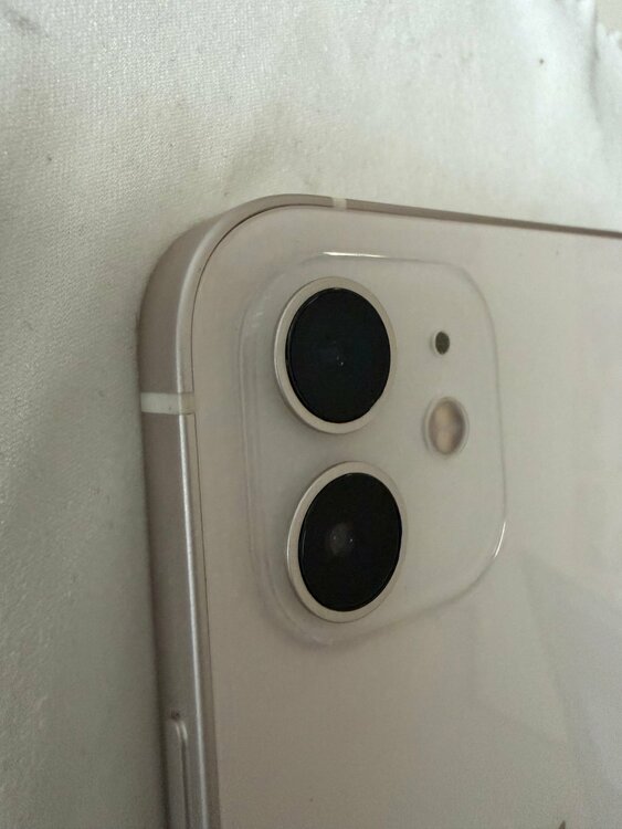 iPhone iPhone 12 64GB SIMフリー（スマホ）の商品画像 - 査定依頼日：2026年7月24日 - 最高査定価格：25,000円