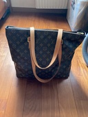 ルイヴィトン モノグラム （ブランドバッグ）の商品画像 - 査定依頼日：2025年6月30日 - 最高査定価格：70,000円