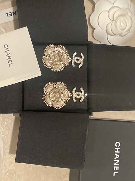 シャネル ABC212 ピアス（金・貴金属）の商品画像 - 査定依頼日：2024年4月20日 - 最高査定価格：70,000円