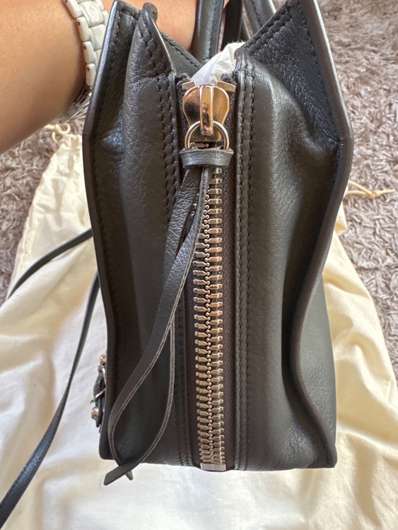 ペーパーミニ（ブランドバッグ）の商品画像 - 査定依頼日：2025年10月8日 - 最高査定価格：82,000円