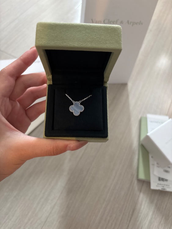 アルハンブラ（宝石）の商品画像 - 査定依頼日：2025年10月8日 - 最高査定価格：330,000円