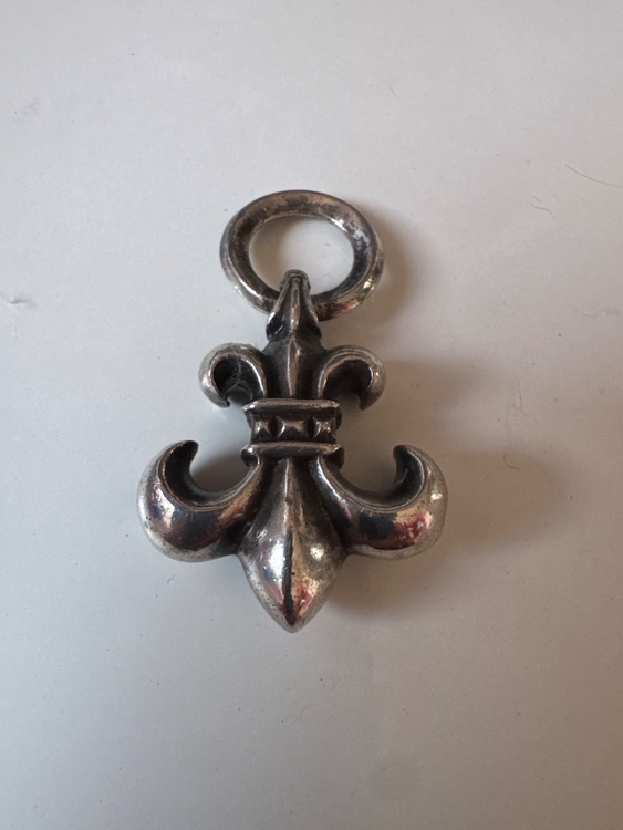 クロムハーツ BSフレアチャーム　シルバー925（古着・ファッション）の商品画像 - 査定依頼日：2026年2月5日 - 最高査定価格：133,000円