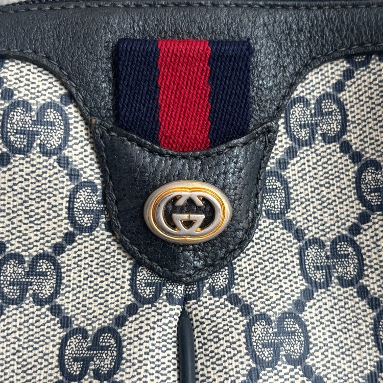 オールドグッチ　ショルダーバッグ（ブランドバッグ）の商品画像 - 査定依頼日：2025年7月4日 - 最高査定価格：10,000円