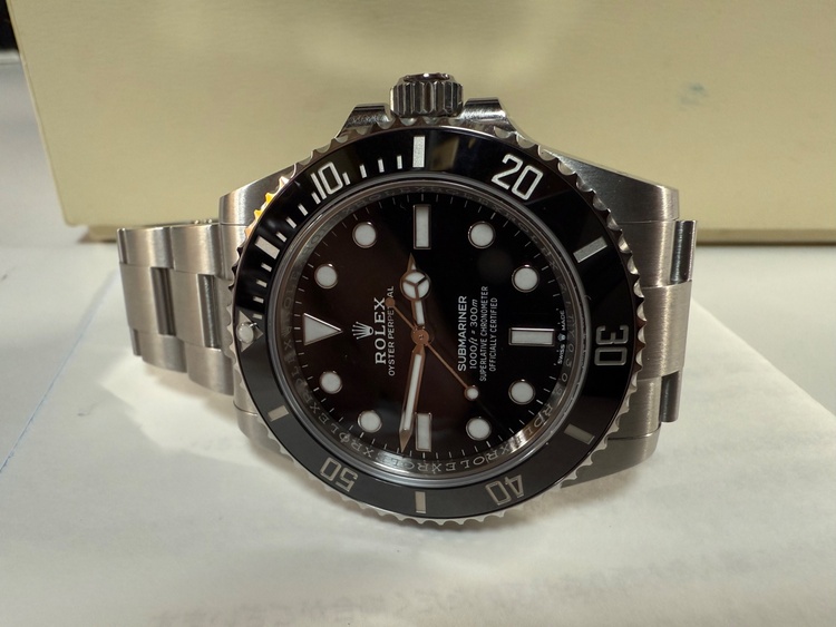 124060（高級時計）の商品画像 - 査定依頼日：2025年12月9日 - 最高査定価格：1,880,000円