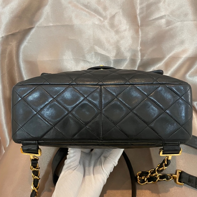 シャネル　ラムスキン  チェーンリュック（ブランドバッグ）の商品画像 - 査定依頼日：2025年6月8日 - 最高査定価格：230,000円