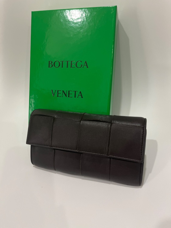 ボッテガ・ヴェネタ  （ブランドバッグ）の商品画像 - 査定依頼日：2025年7月1日 - 最高査定価格：35,000円