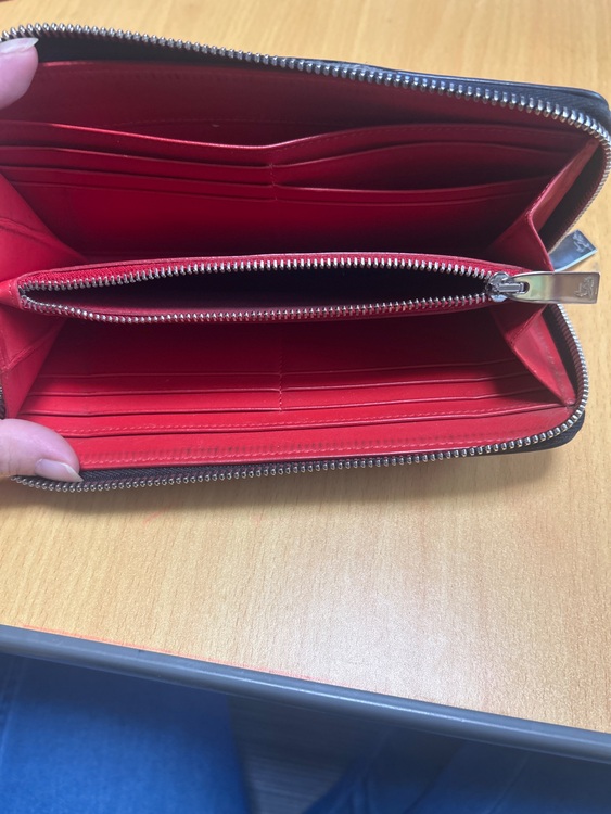 3195121（古着・ファッション）の商品画像 - 査定依頼日：2025年8月21日 - 最高査定価格：5,500円