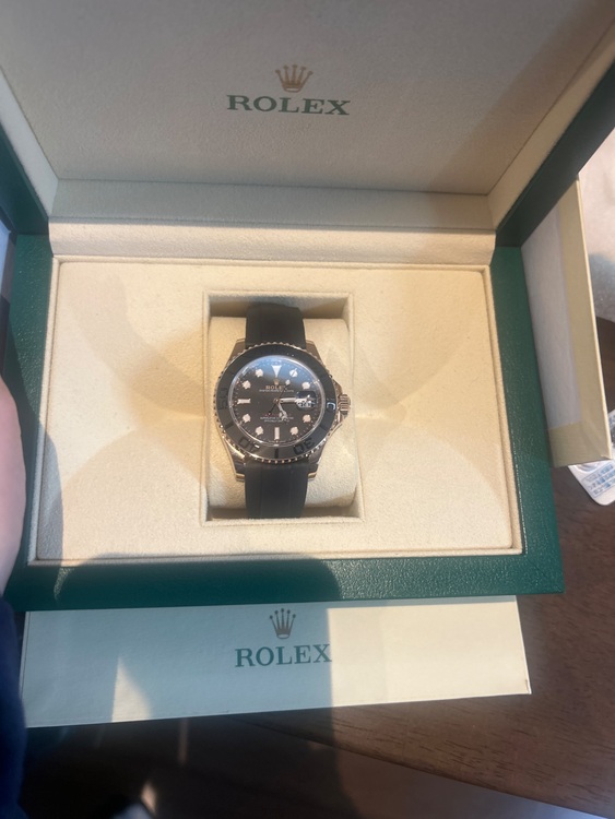 ロレックス ヨットマスター 12665（高級時計）の商品画像 - 査定依頼日：2025年12月3日 - 最高査定価格：5,000,000円