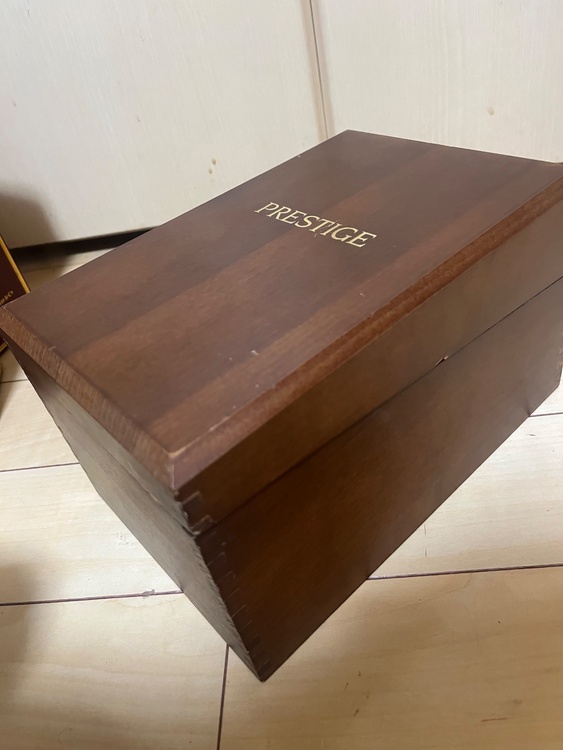 サントリーブレンデッドウィスキープレステージ25年　山崎蒸留所（お酒）の商品画像 - 査定依頼日：2026年3月24日 - 最高査定価格：102,000円