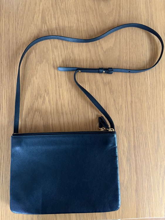 セリーヌ  （ブランドバッグ）の商品画像 - 査定依頼日：2026年2月14日 - 最高査定価格：25,000円