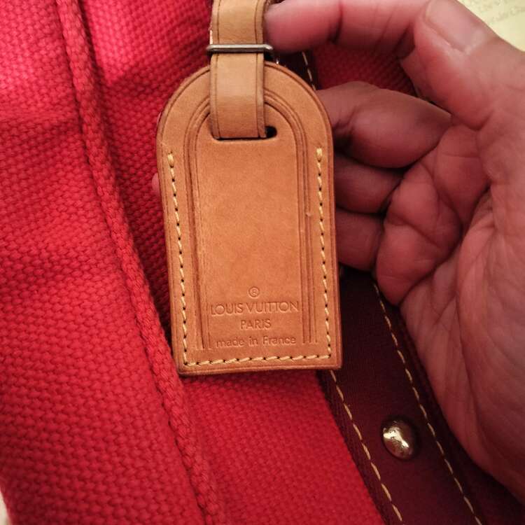 トートバッグ アンティグア カバMM ルージュ（ブランドバッグ）の商品画像 - 査定依頼日：2025年5月7日 - 最高査定価格：10,000円