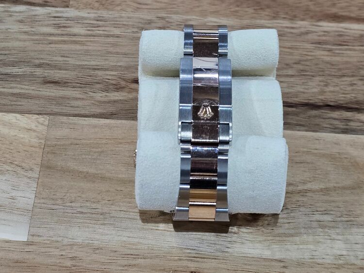 ヨットマスター２（高級時計）の商品画像 - 査定依頼日：2025年6月14日 - 最高査定価格：3,300,000円