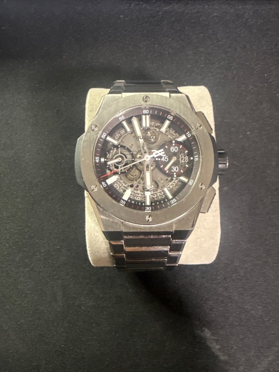 ウブロ ビックバン （高級時計）の商品画像 - 査定依頼日：2025年7月28日 - 最高査定価格：1,700,000円