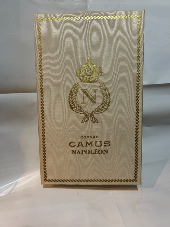 ナポレオン　ブック（お酒）の商品画像 - 査定依頼日：2025年8月10日 - 最高査定価格：100円