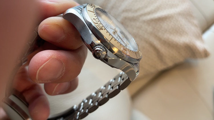 オメガ（高級時計）の商品画像 - 査定依頼日：2025年6月14日 - 最高査定価格：880,000円