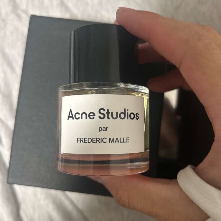 acne studios frederic malle（古着・ファッション）の商品画像 - 査定依頼日：2026年1月28日 - 最高査定価格：12,000円